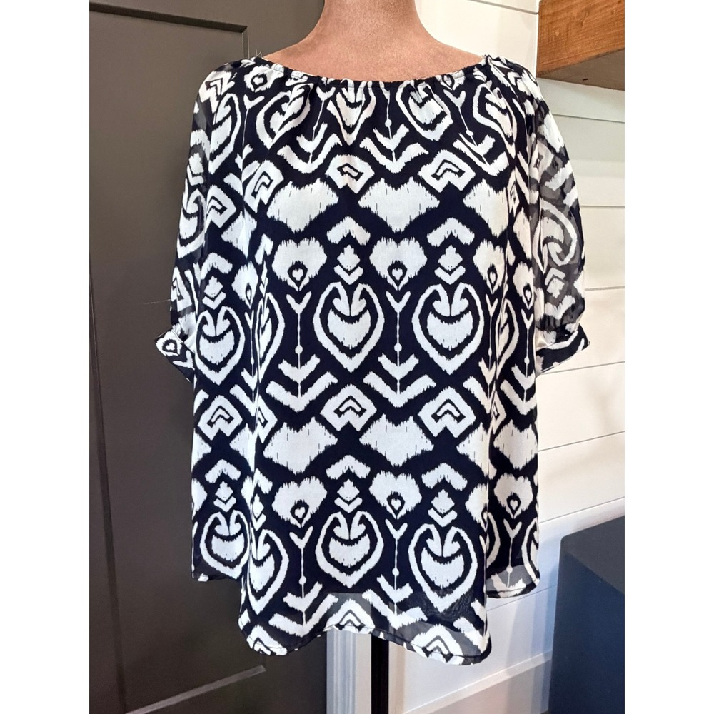 Whisper Black White Ikat Geometric Blouse Half Sleeve Pearl Button Top